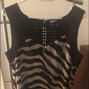CABI sleeveless zebra blouse size Medium